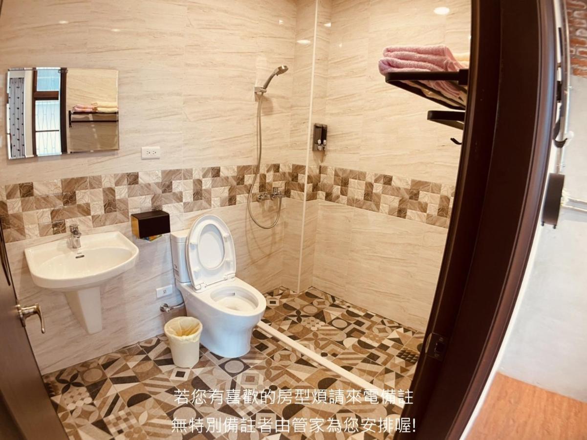 Green Only Homestay Tainan Luaran gambar